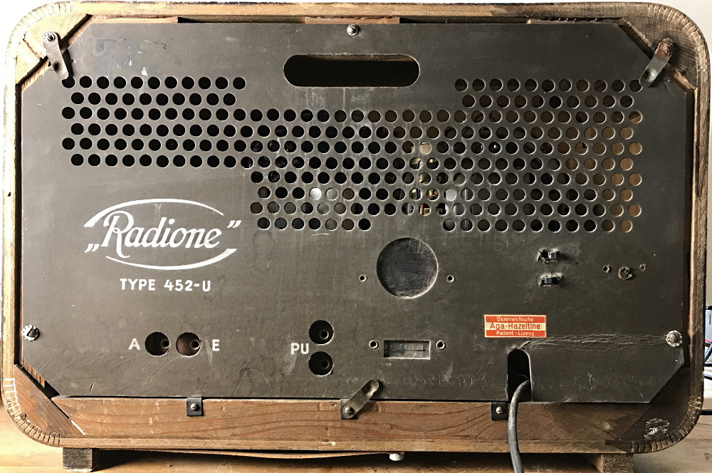 Radione 452U Rückwand